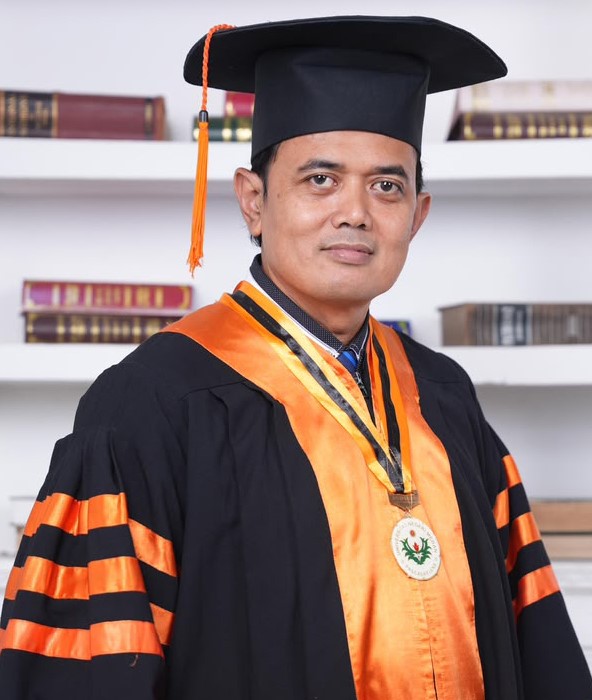 Dr. Ashari P Swondo, S.Pd., M.Hum.